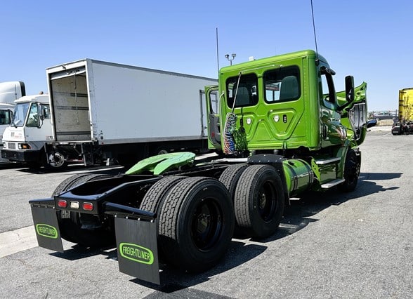 truck 220559 (3+1)-11020660195