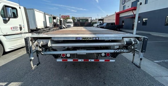 truck 220560 (5+1)-10018313004