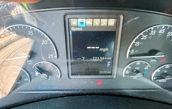 truck 220561 (4+1)-11020688945