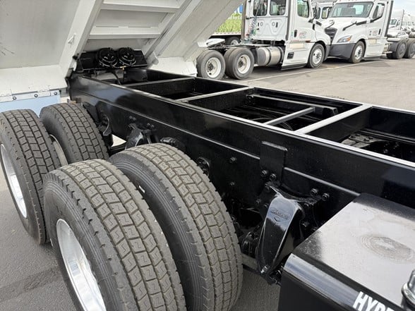 truck 220562 (11+1)-11020874367