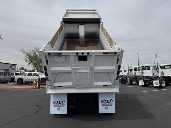 truck 220562 (7+1)-11020874122