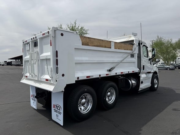 truck 220562 (8+1)-11020874202