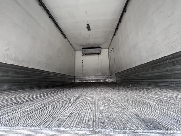 truck 220565 (4+1)-11005653086