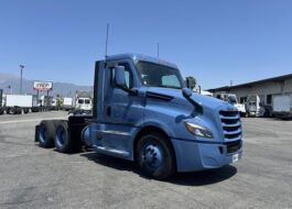 truck 220567 (0+1)-11020908557