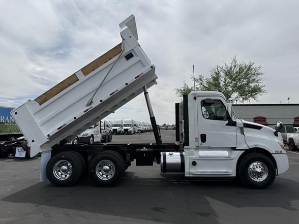 truck 220568 (2+1)-11020873593