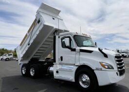 truck 220571 (0+1)-11021934383