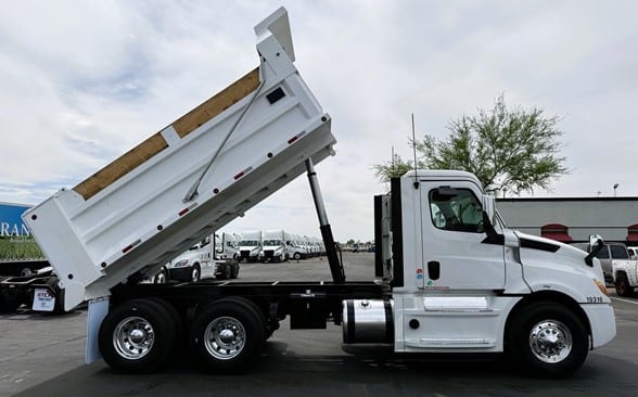 truck 220571 (4+1)-11021934433
