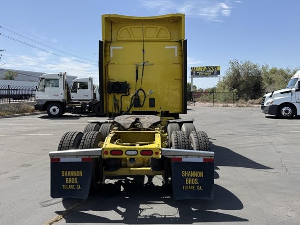 truck 220576 (3+1)-11020883330