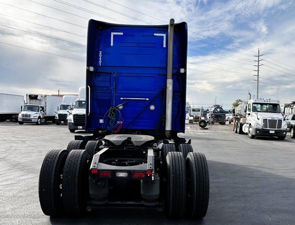 truck 220578 (2+1)-11020665257
