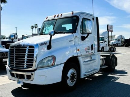 truck 220604 (0+1)-11007198116