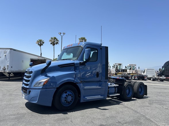 truck 220606 (1+1)-11020908561
