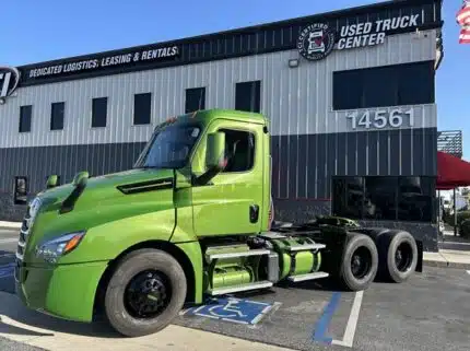 truck 220608 (0+1)-11020877264