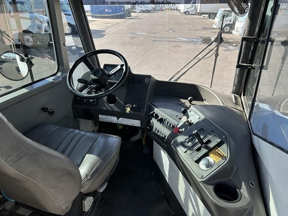 truck 220815 (7+1)-11021566251
