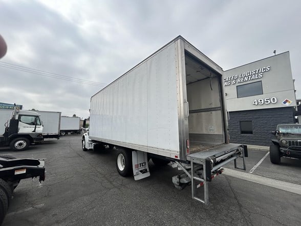 truck 220976 (6+1)-11027226704