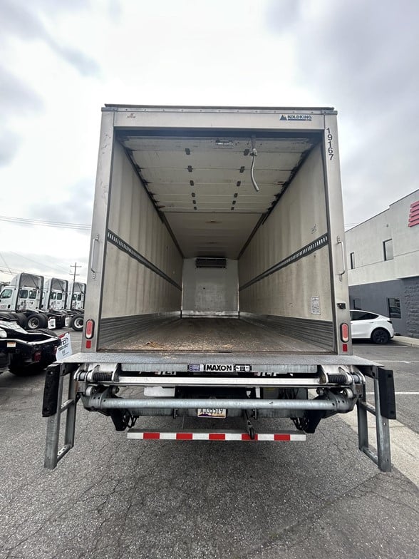 truck 220980 (5+1)-11027226698
