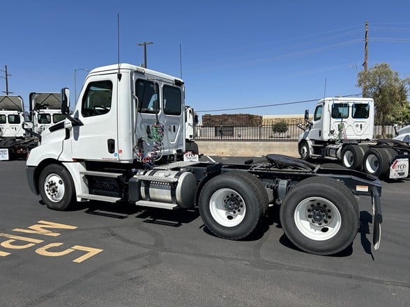 truck 220981 (2+1)-11028072253