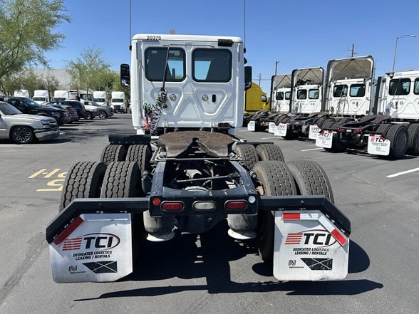 truck 220981 (4+1)-11028072324