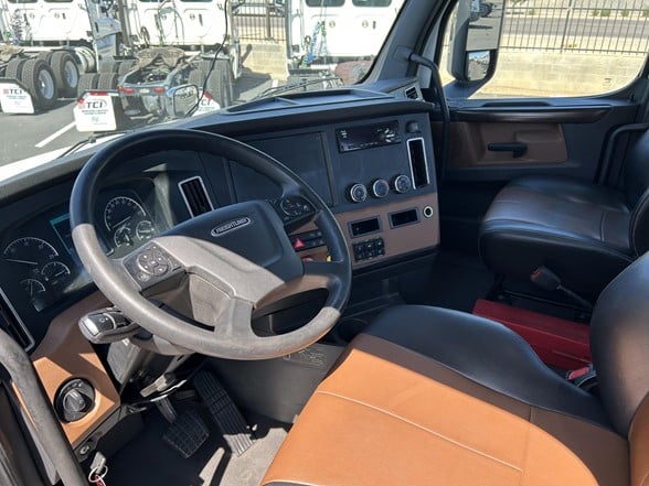 truck 220981 (9+1)-11028072393