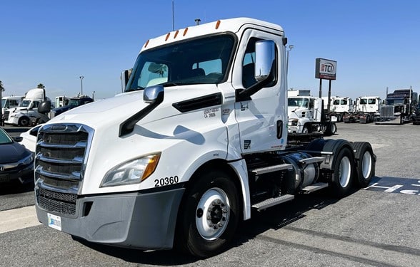 truck 220982 (6+1)-11028214131