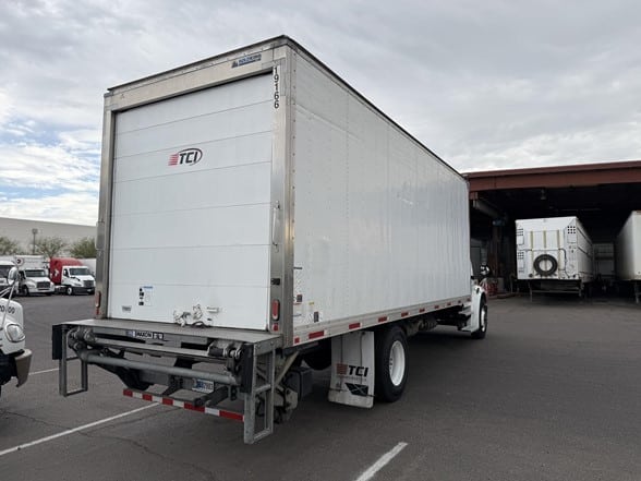truck 220985 (6+1)-11029801521