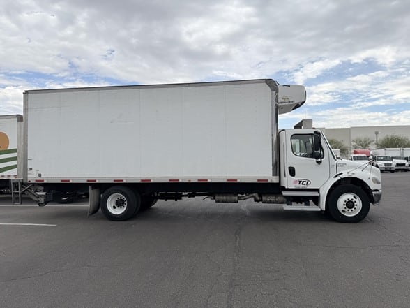 truck 220985 (8+1)-11029801546