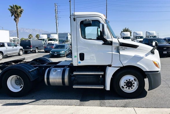 truck 220987 (4+1)-11028214107