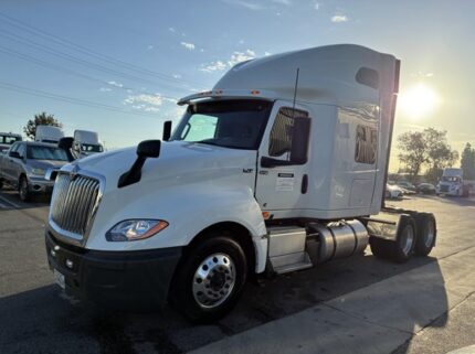 truck 220988 (0+1)-11029810560