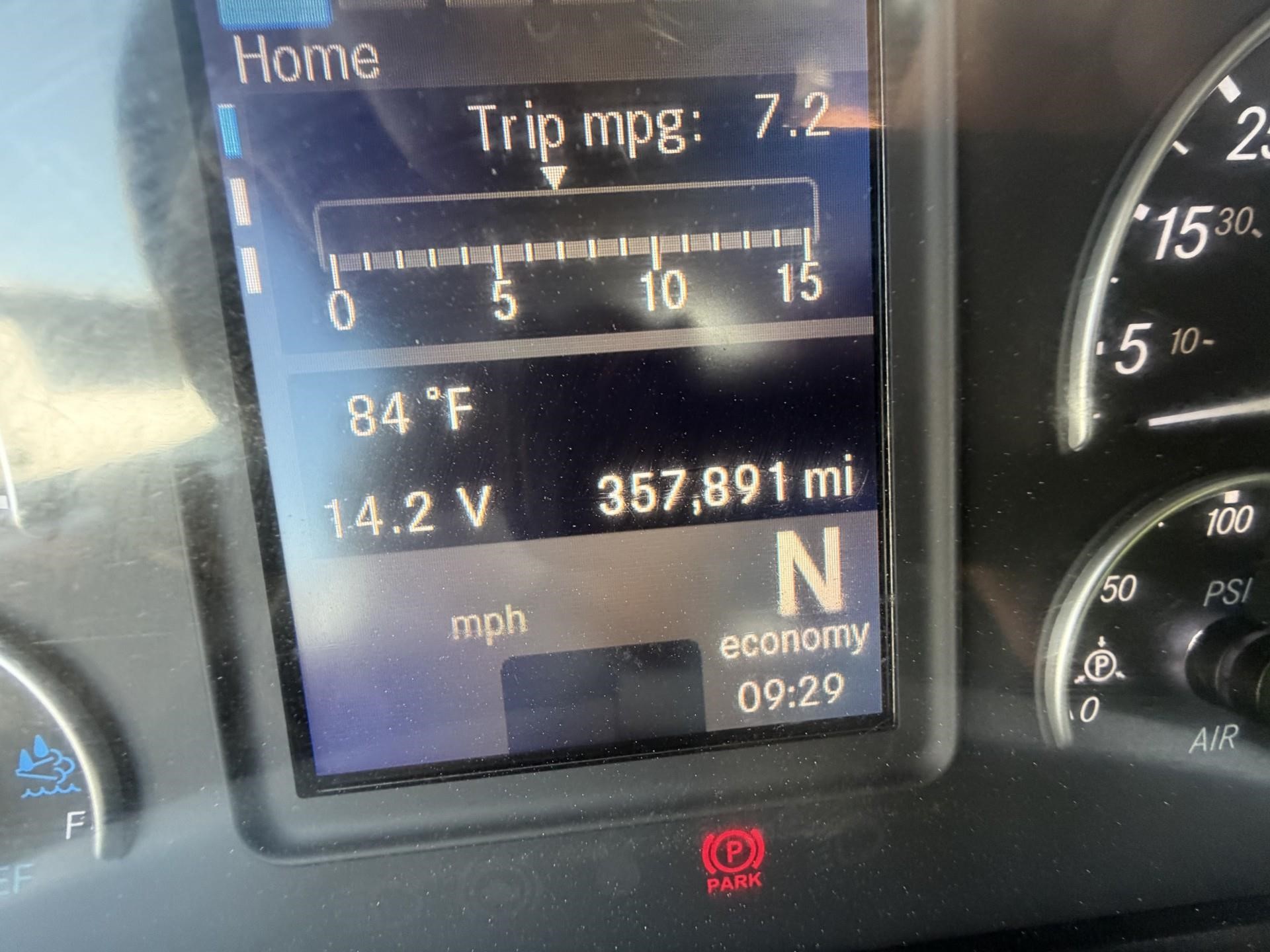 truck 221200 (4+1)-11030476288