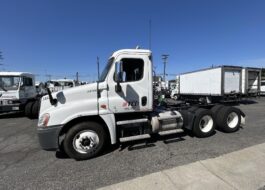 truck 221235 (0+1)-11032035851