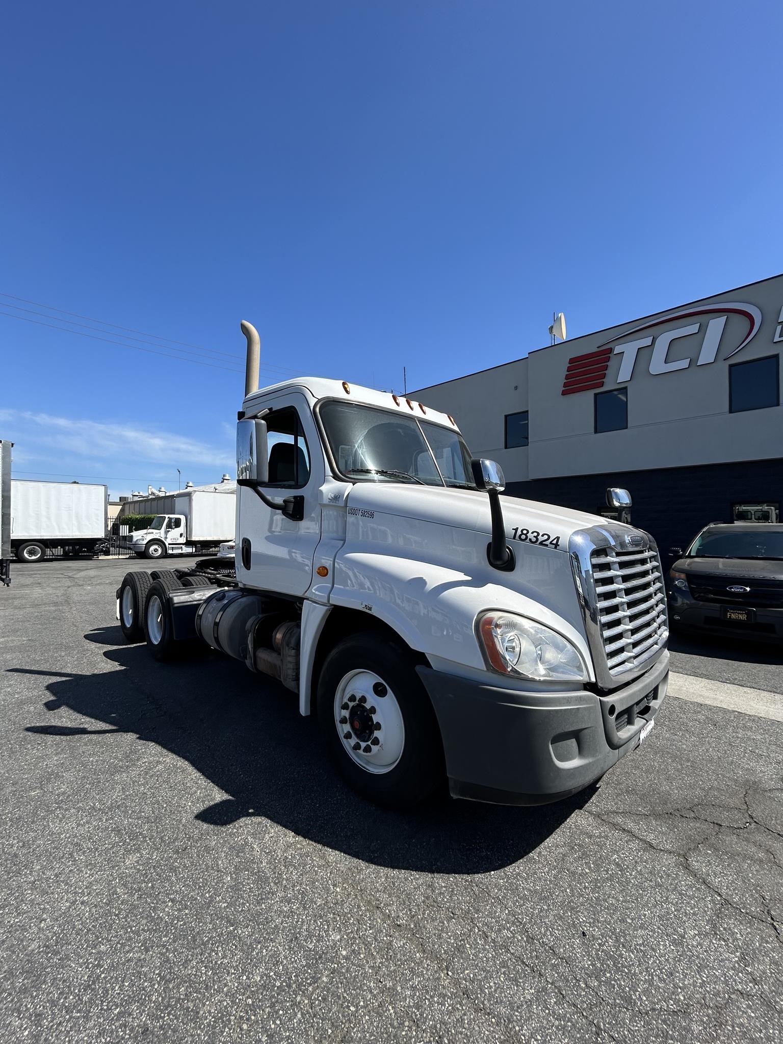 truck 221235 (1+1)-11032035937