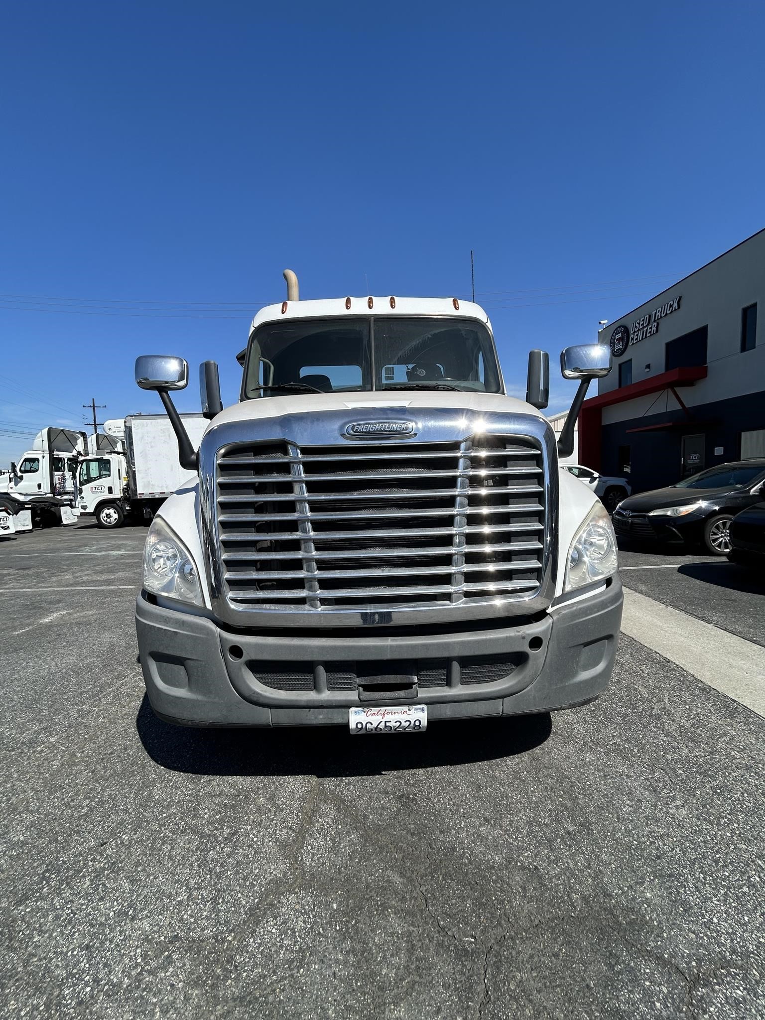 truck 221235 (4+1)-11032035889