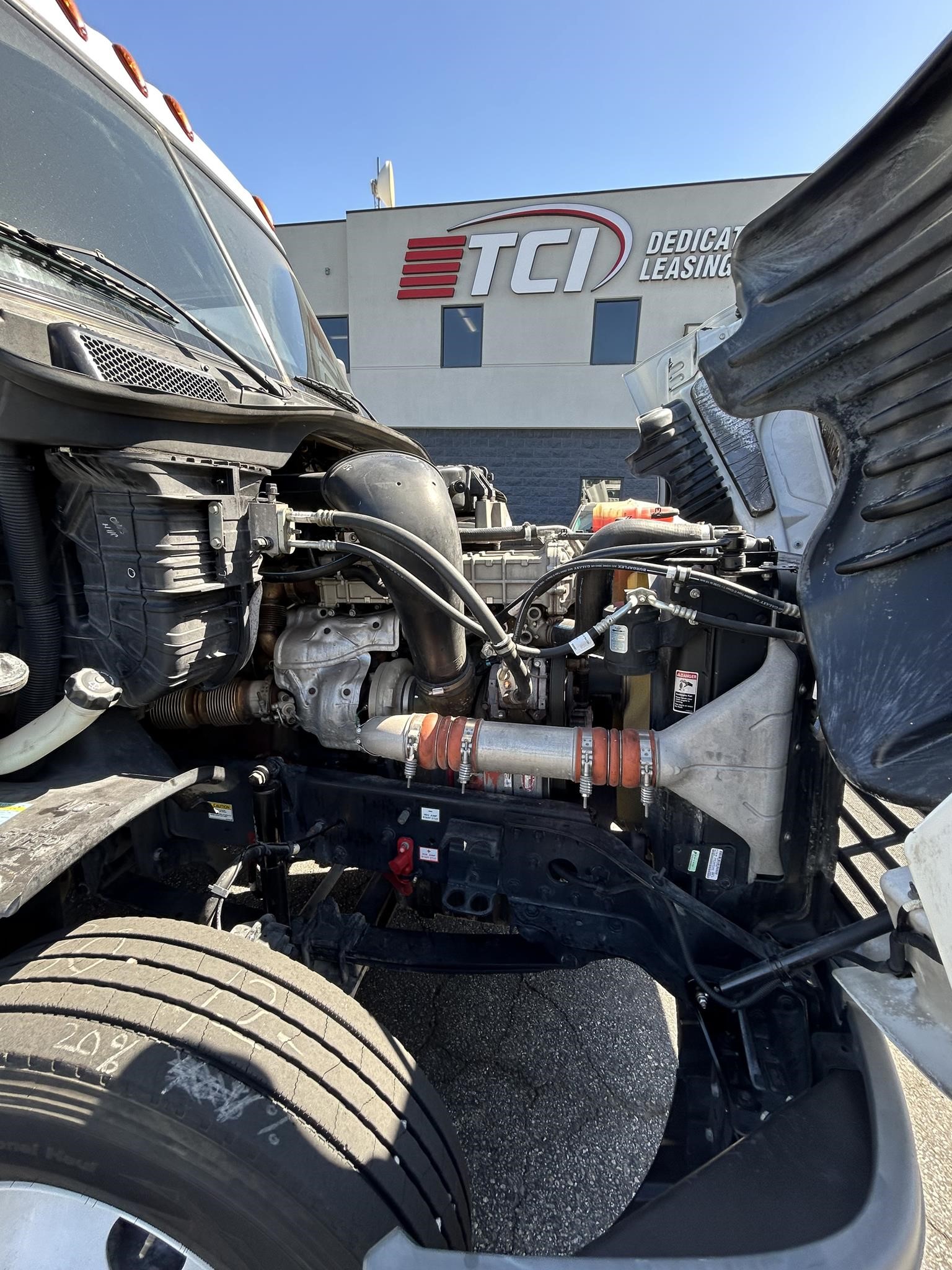 truck 221235 (9+1)-11032036107