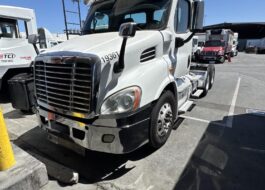 truck 221239 (0+1)-11033337465