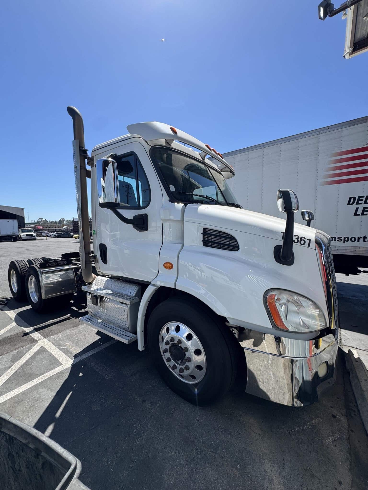 truck 221239 (7+1)-11033337511