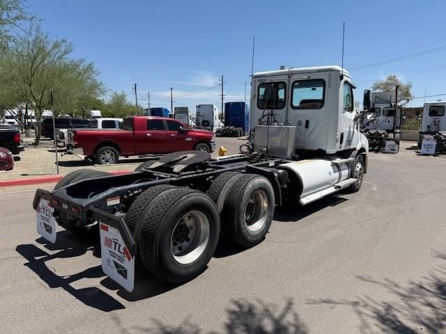 truck 221240 (4+1)-9071474749