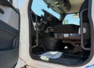 truck 221240 (8+1)-9071474949