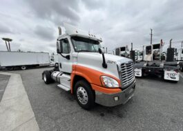 truck 221241 (0+1)-11032033568