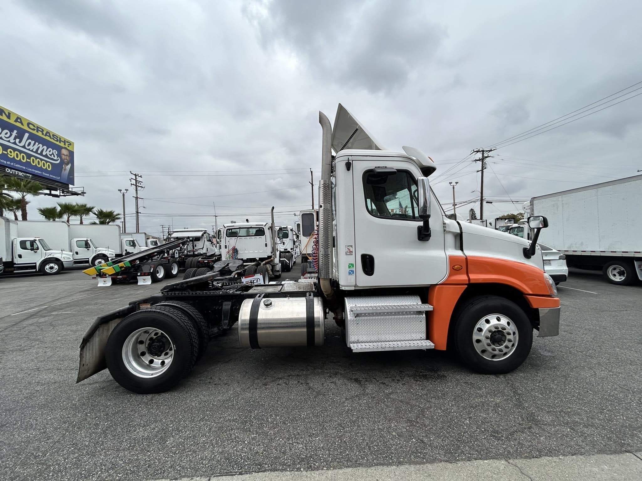 truck 221241 (2+1)-11032033589