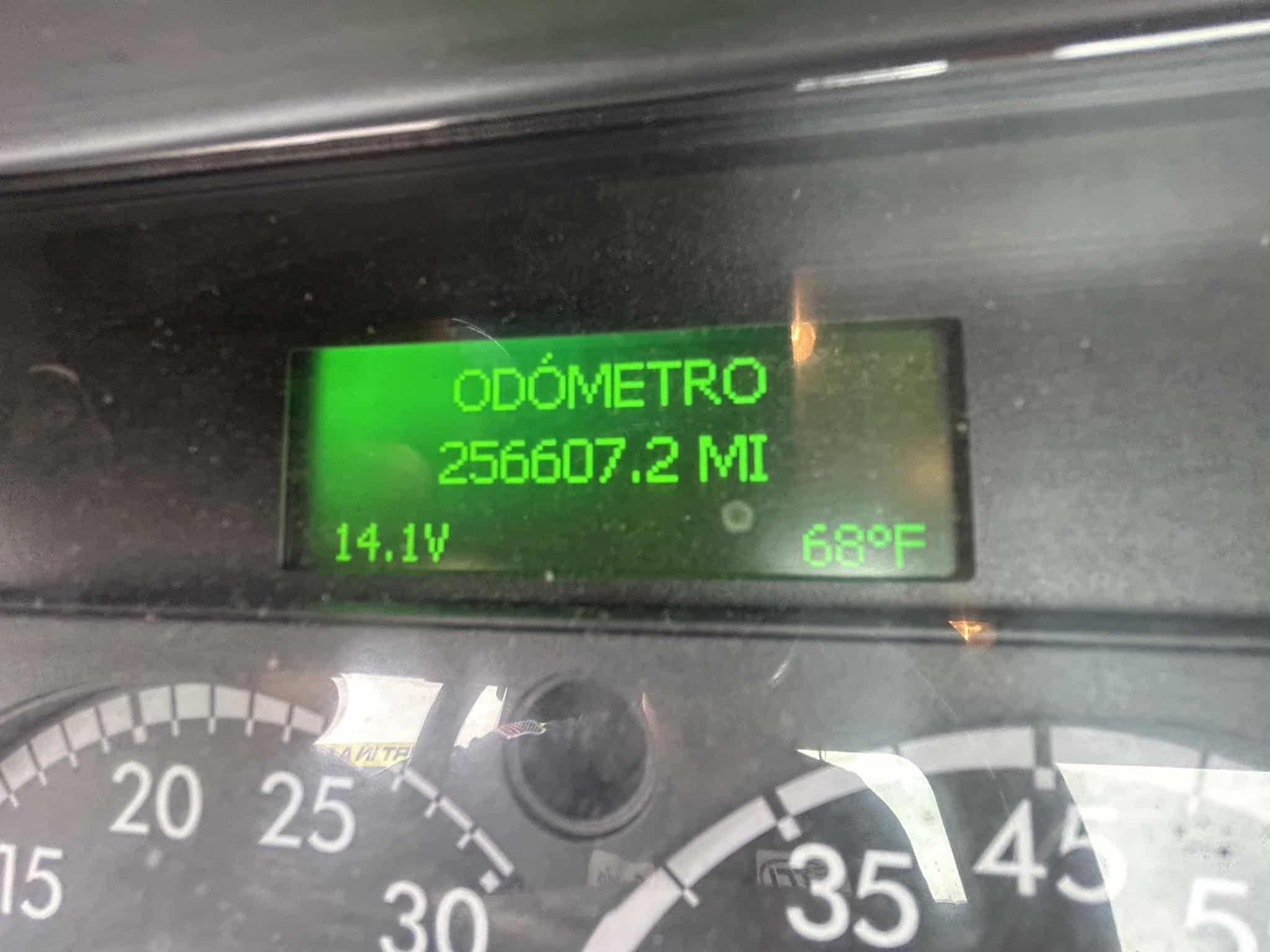 truck 221241 (9+1)-11032033876