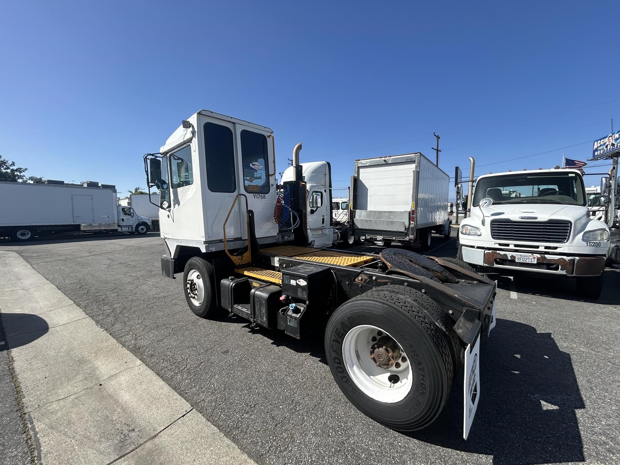 truck 221245 (3+1)-11022111147