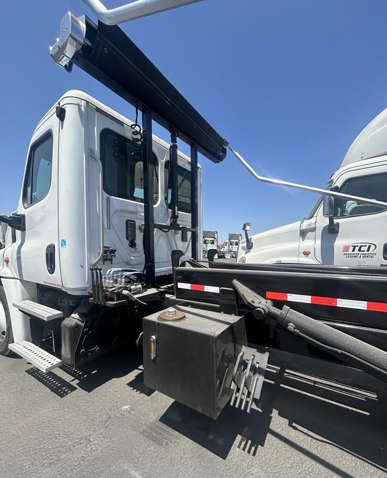 truck 221424 (3+1)-11039187130