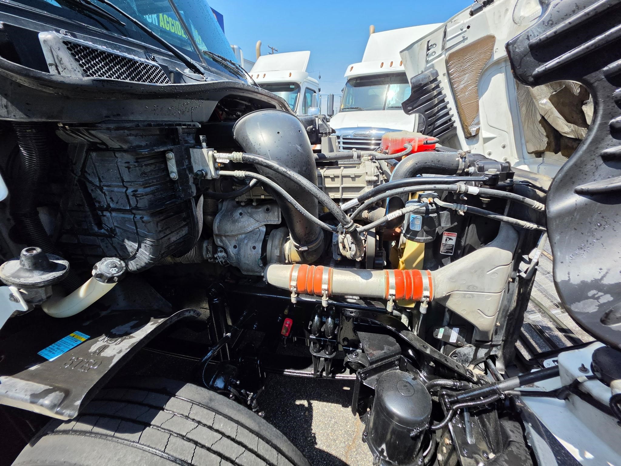truck 221468 (6+1)-11039624646