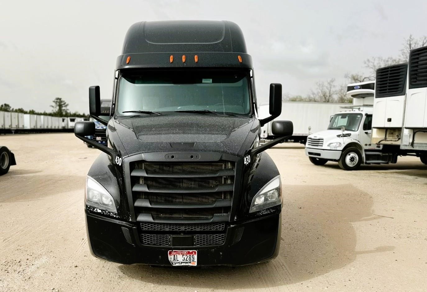 truck 221472 (1+1)-10002332378