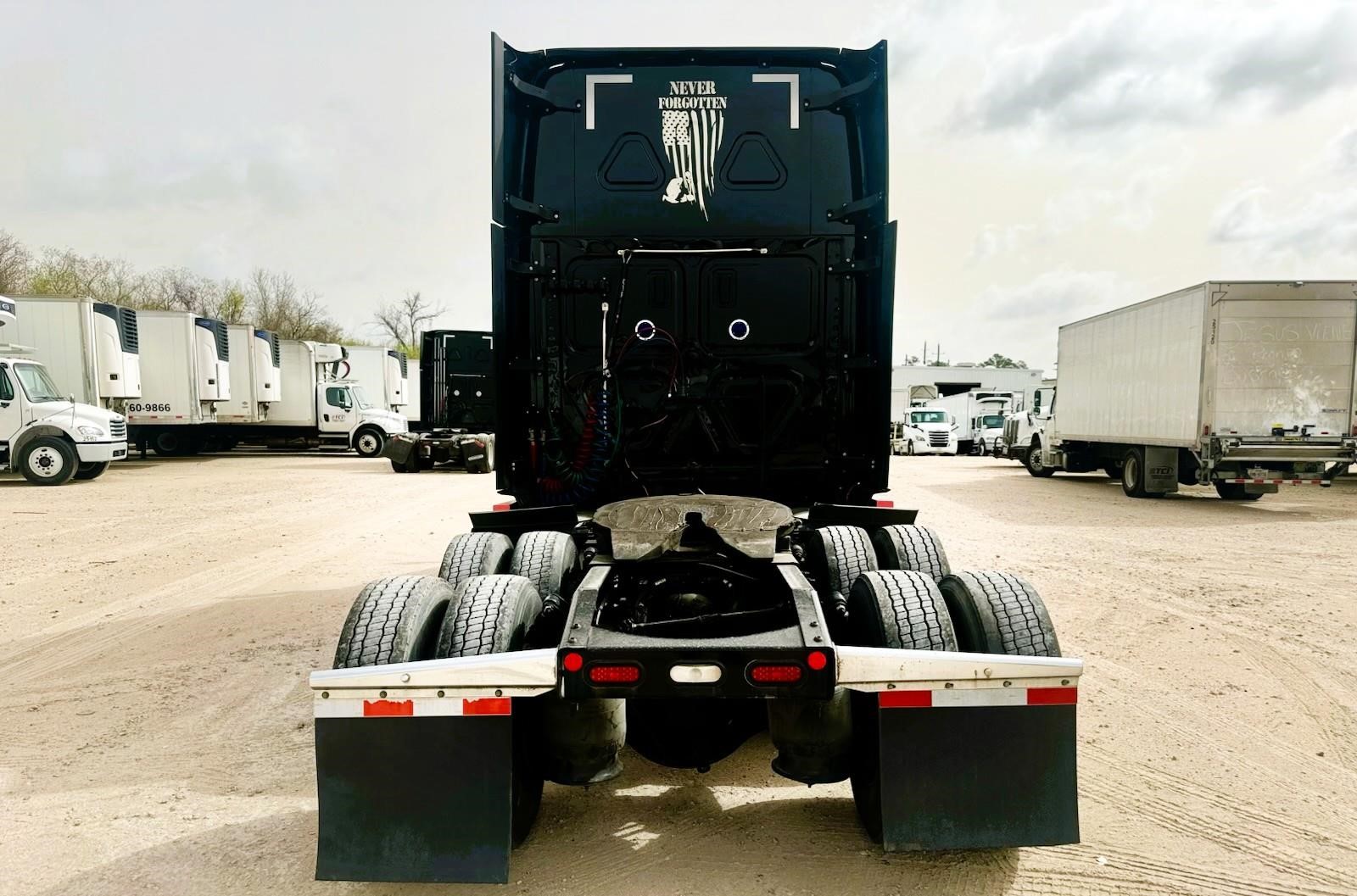 truck 221472 (2+1)-10002332386