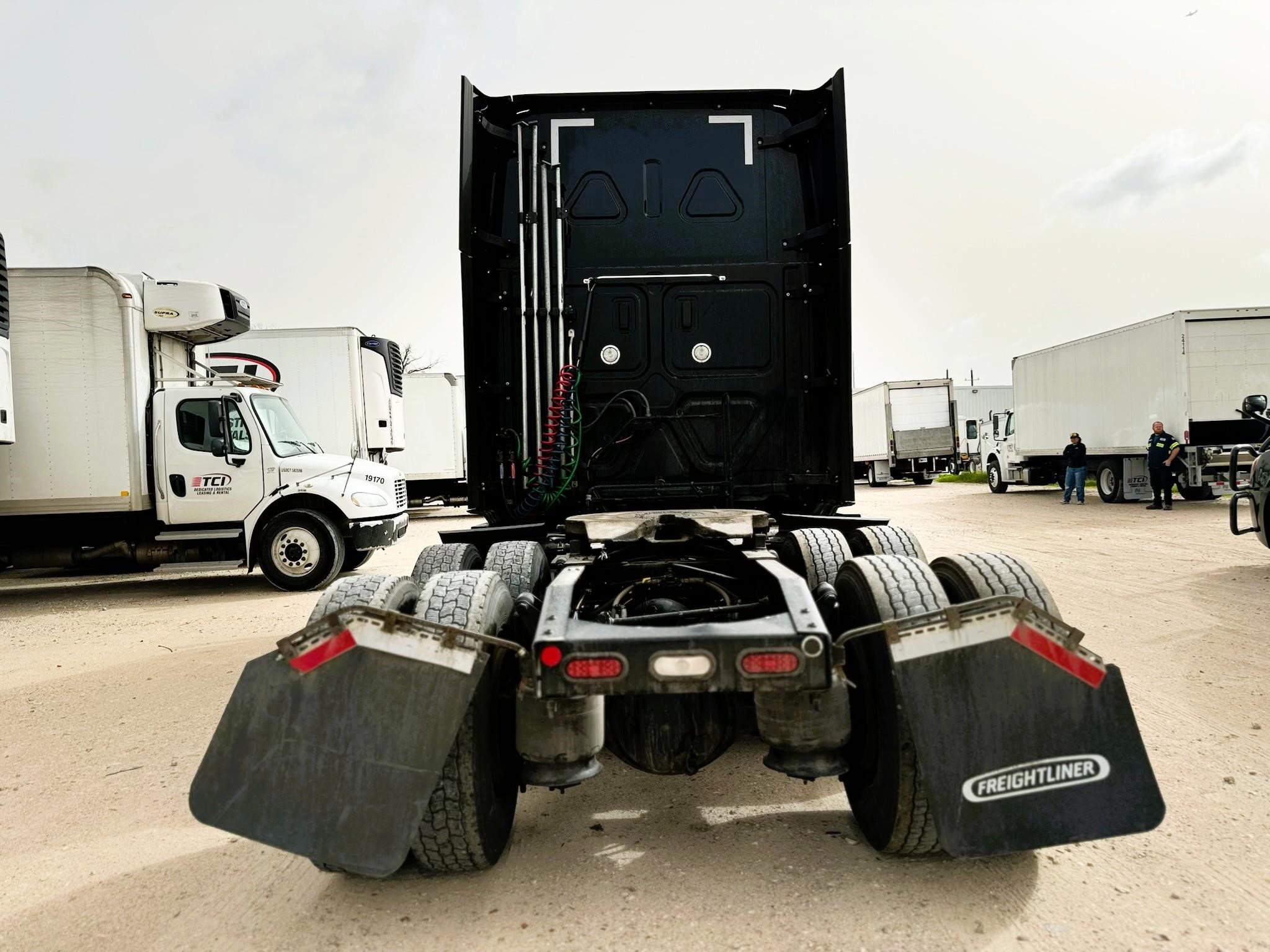 truck 221472 (4+1)-11030697233
