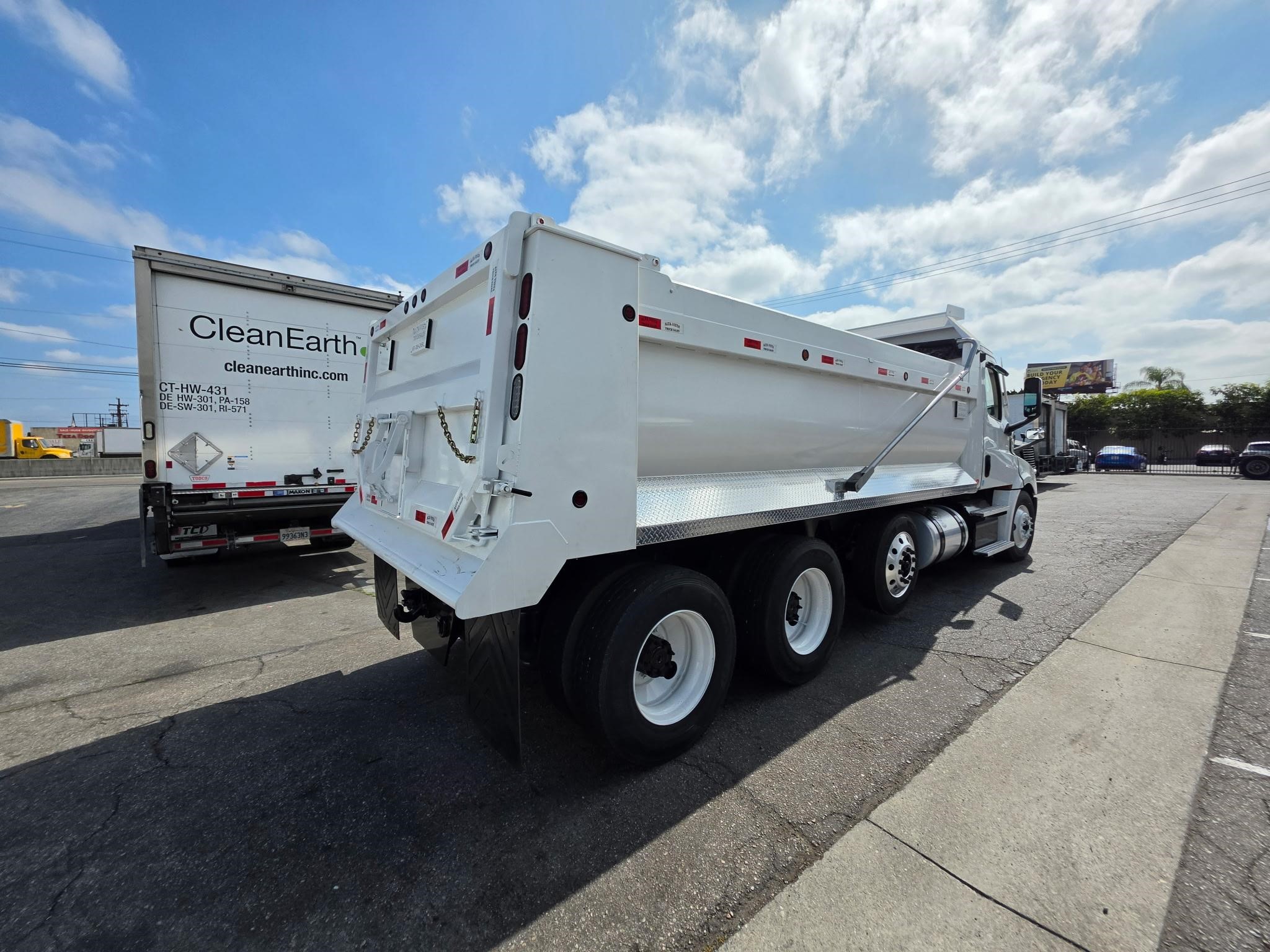 truck 221475 (3+1)-11039625268