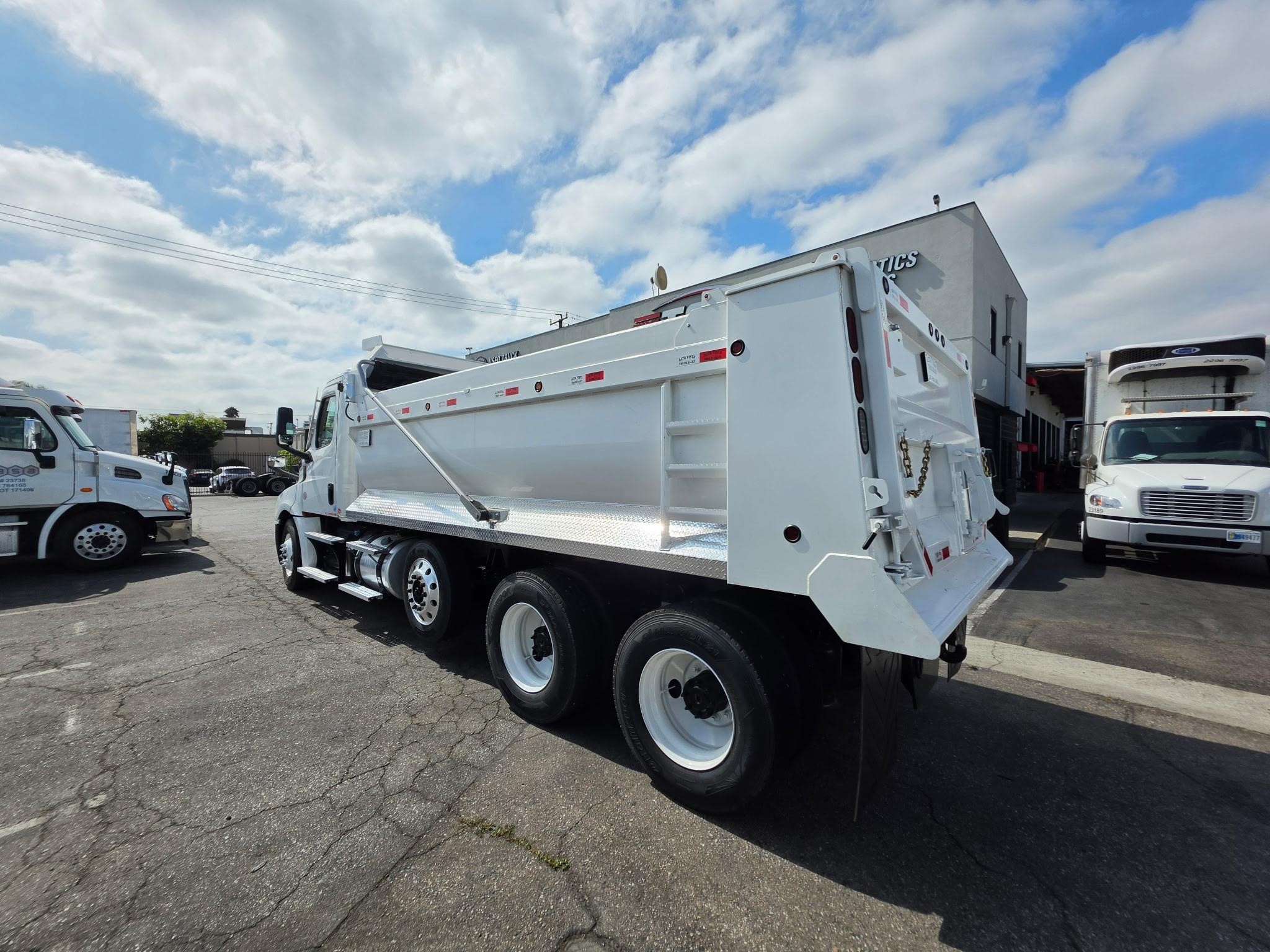 truck 221475 (5+1)-11039625272
