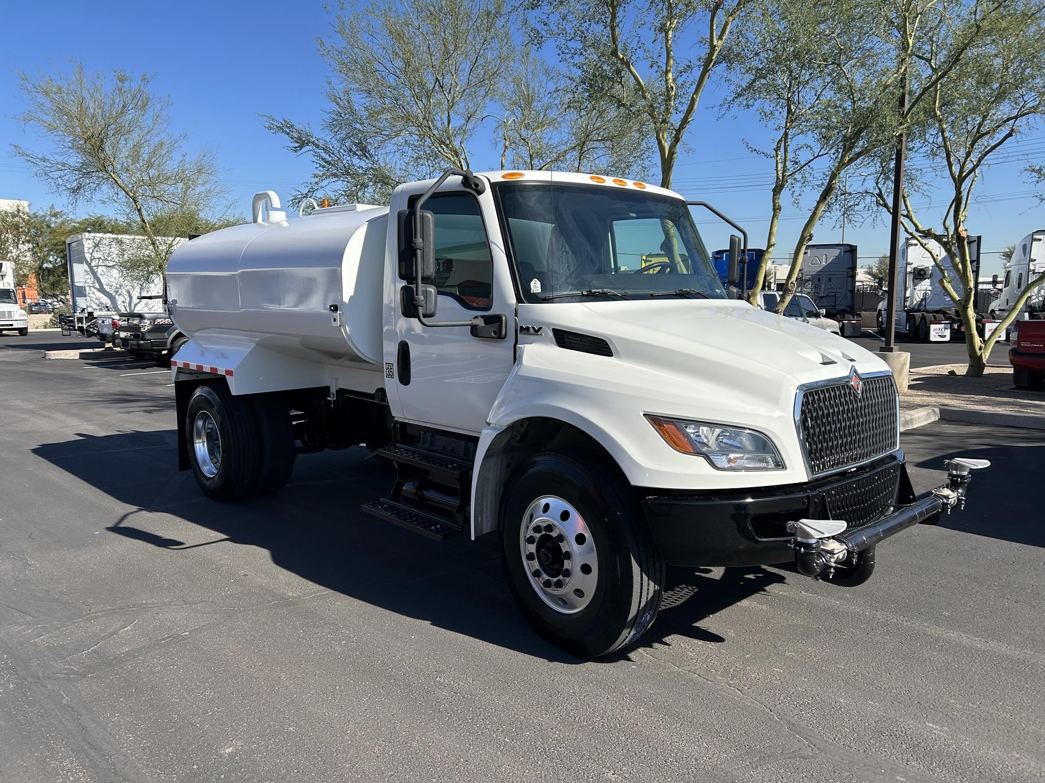truck 221508 (1+1)-11013643700