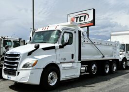 truck 221682 (0+1)-11046494930