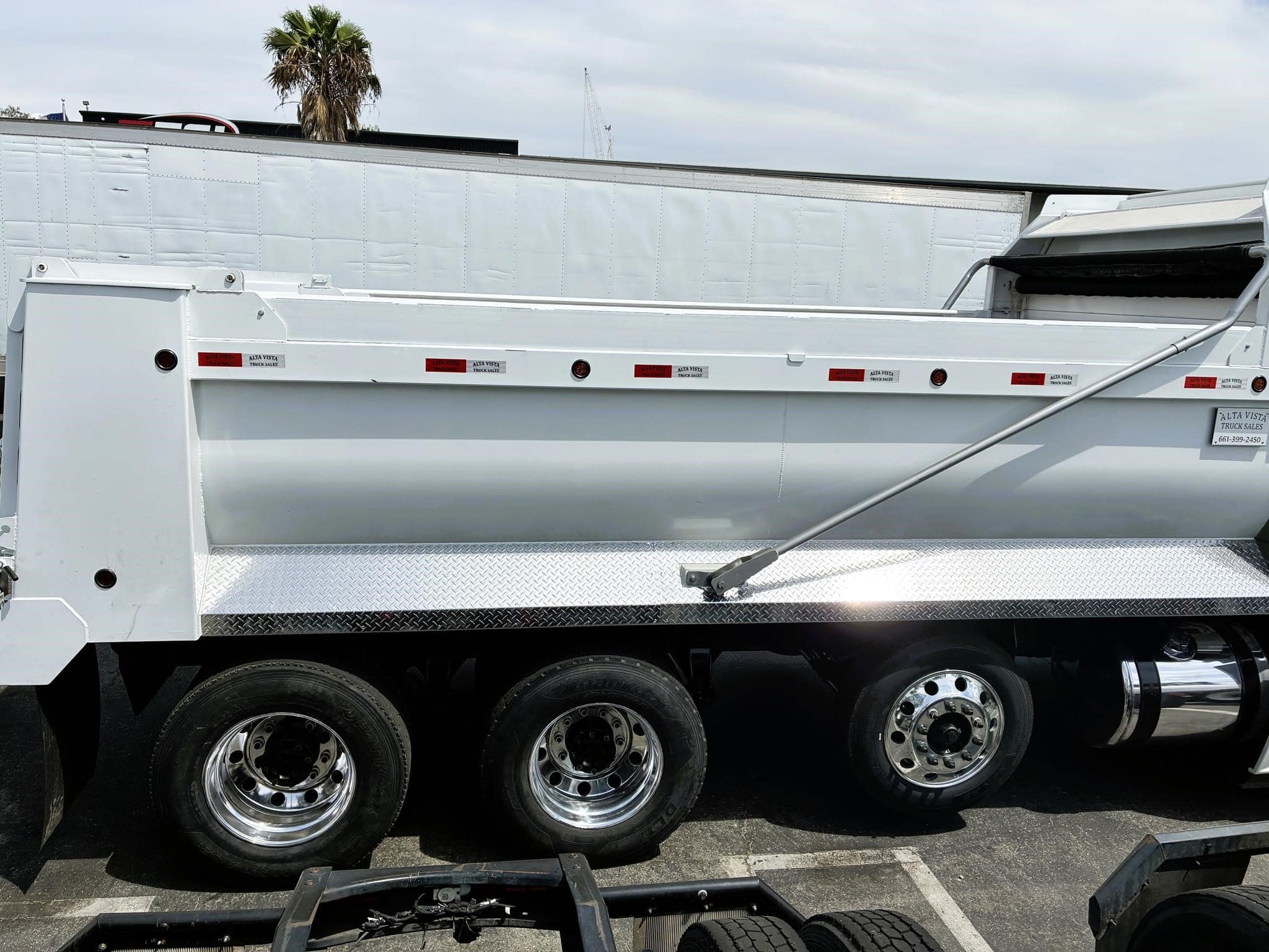truck 221682 (1+1)-11046494942